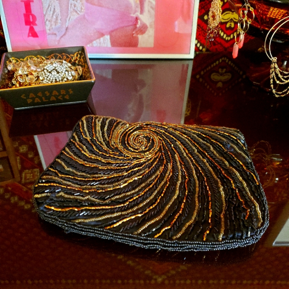 Vintage art deco black, gold & copper beaded clutch